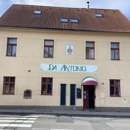 Antonio Residence Škvorec Dış mekan fotoğraf