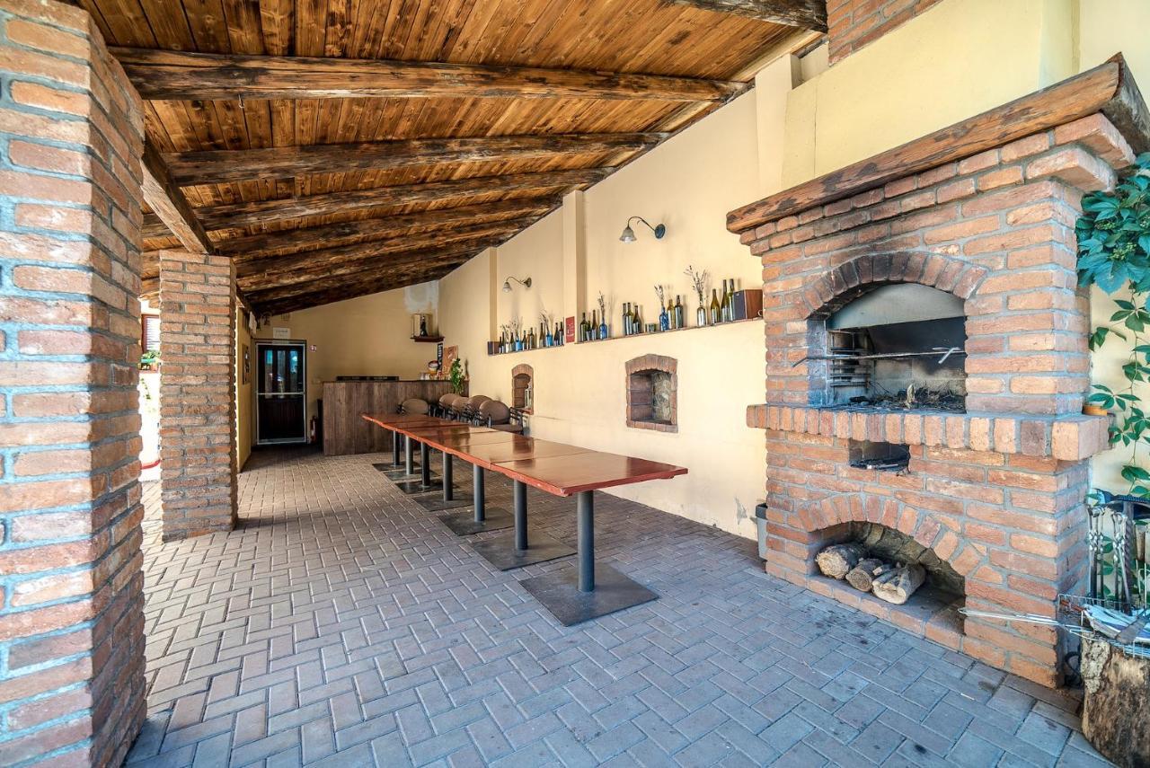 Antonio Residence Škvorec Dış mekan fotoğraf
