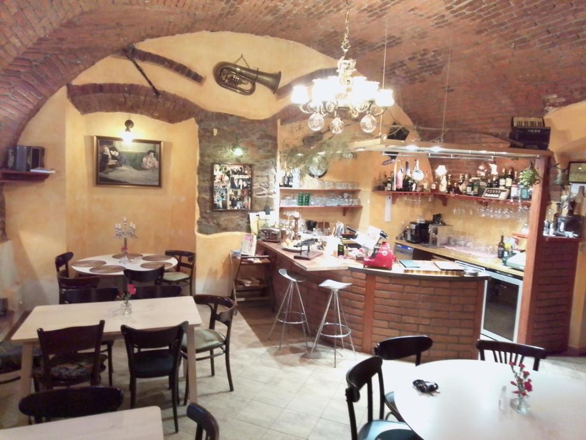 Antonio Residence Škvorec Dış mekan fotoğraf